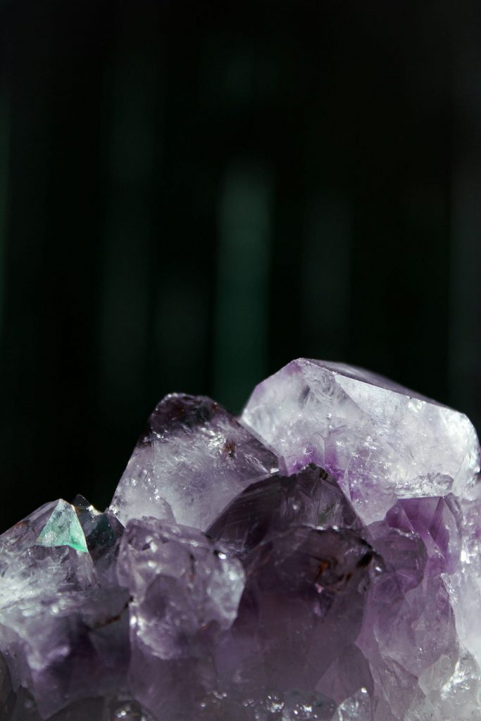 Amethyst soul restart and emotional boundaries mineralogy.