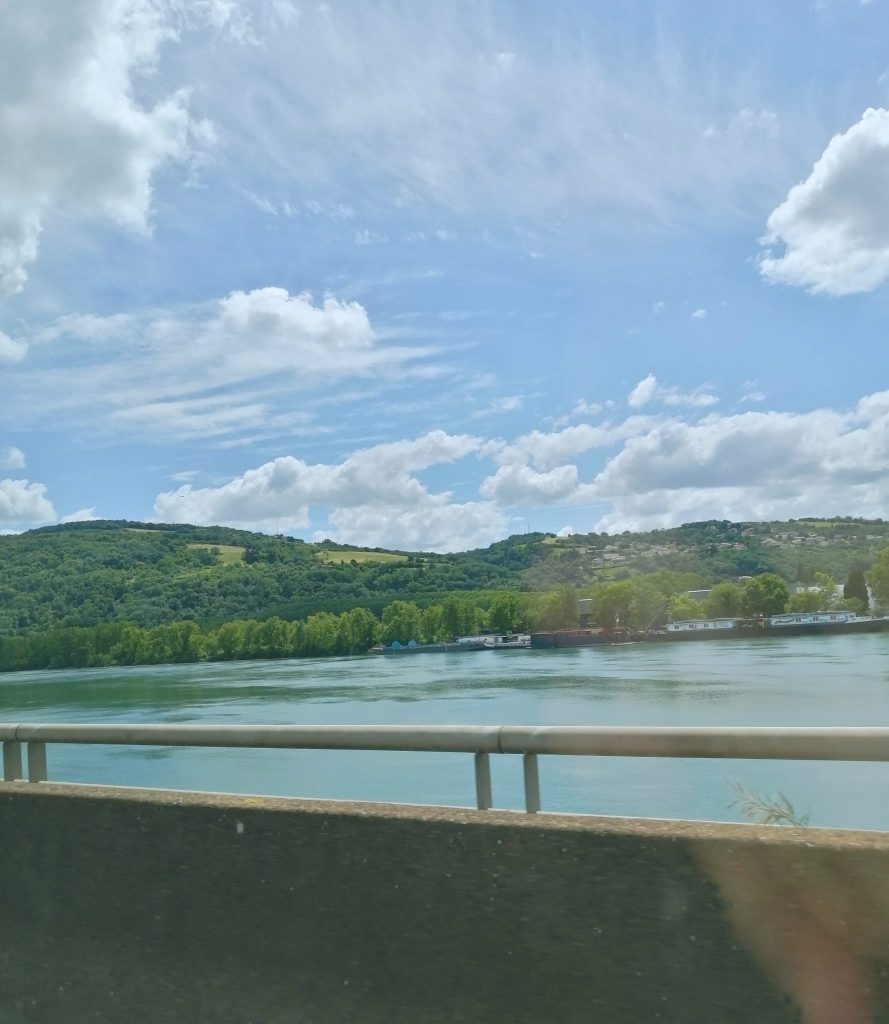 The Rhône river and Mediterranean Rhythm